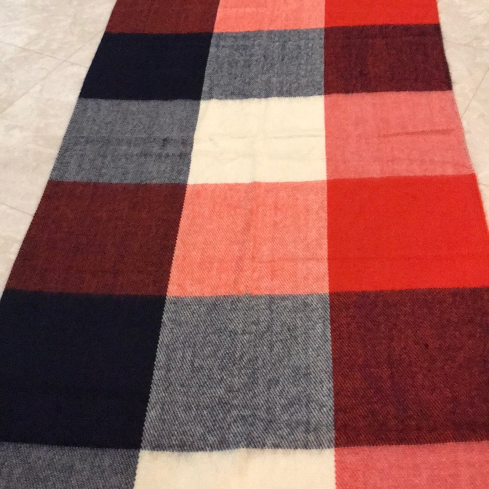 NWOT Blanket Scarf